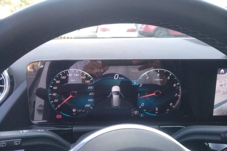 Used Mercedes-Benz B-Class 2022 Updated B 200 Fashion Edition
