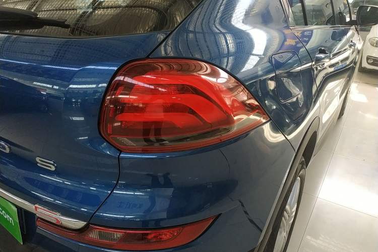 Used Qoros 5 2018 Revised Version 1.6T Automatic Leading Edition
