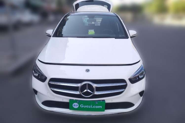 Used Mercedes-Benz B-Class 2022 Updated B 200 Fashion Edition
