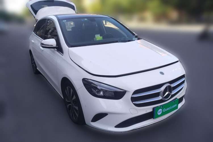 Used Mercedes-Benz B-Class 2022 Updated B 200 Fashion Edition
