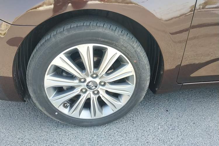 Used Kia K4 2014 1.8L Automatic DLX