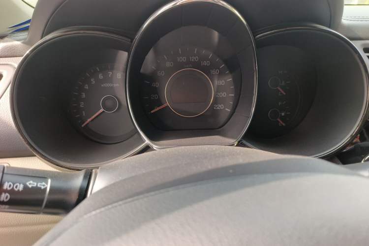 Used Kia K2 2011 Sedan 1.6L Automatic Transmission Premium
