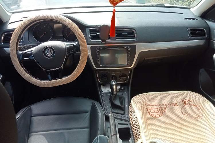 Used Volkswagen Gran Lavida 2015 230TSI DSG Comfort Edition
