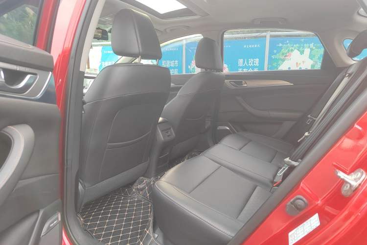 Used Changan Eado 2019 High-Energy Edition 1.6L GDI Manual Pioneer Model China VI Standard