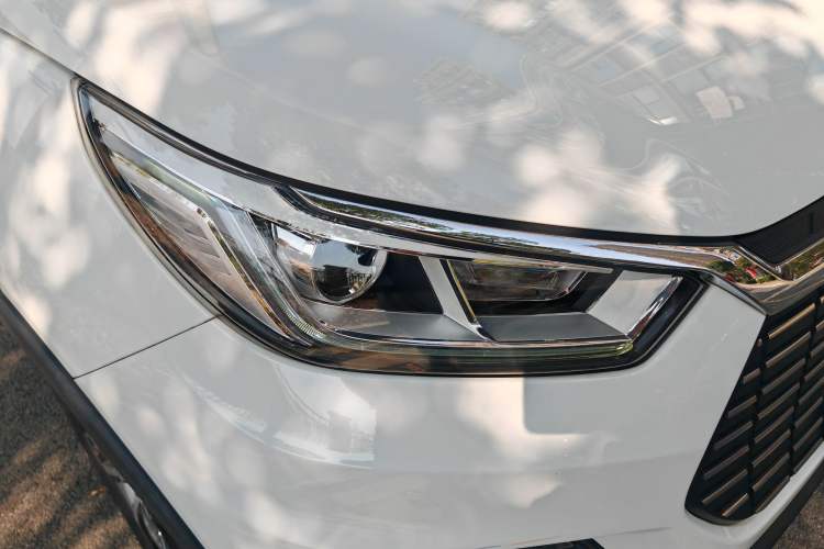 Used BYD Yuan New Energy 2018 EV360 Smart Connected Cool Model
