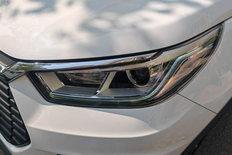 Used BYD Yuan New Energy 2018 EV360 Smart Connected Cool Model
