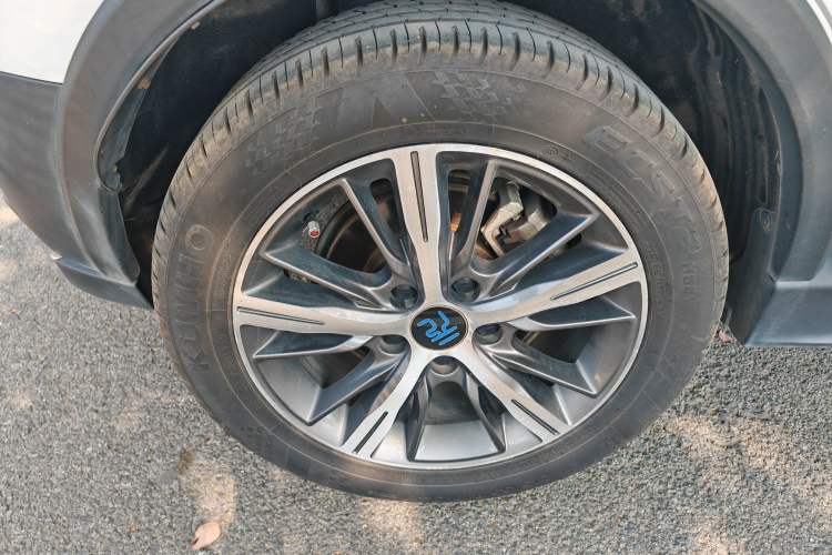 Used BYD Yuan New Energy 2018 EV360 Smart Connected Cool Model
