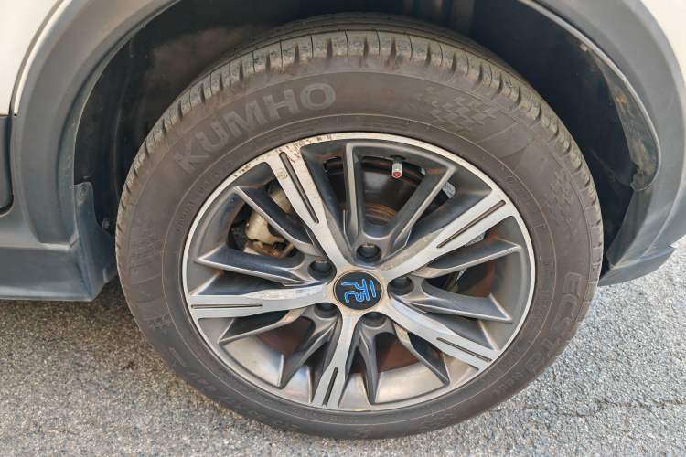 Used BYD Yuan New Energy 2018 EV360 Smart Connected Cool Model
