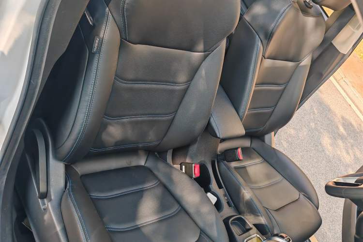 Used BYD Yuan New Energy 2018 EV360 Smart Connected Cool Model
