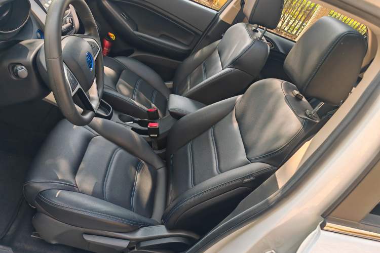 Used BYD Yuan New Energy 2018 EV360 Smart Connected Cool Model
