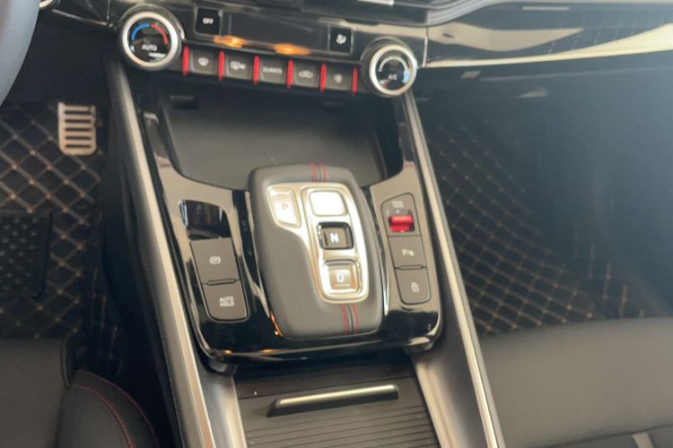 Used Hyundai Lafesta 2023 270T N Line DLX Luxury Edition Gear Lever