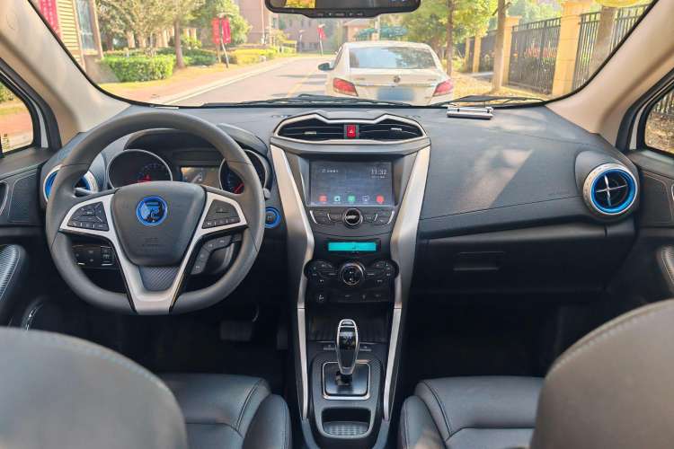 Used BYD Yuan New Energy 2018 EV360 Smart Connected Cool Model
