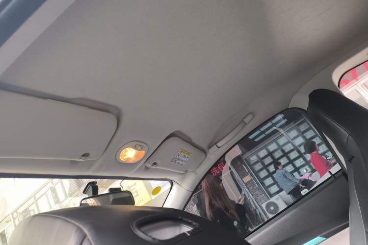 Used Chery New Energy Little Ant 2021 150 000 Yuan Ant Fan Edition Ant Trend Version Lithium-Ion Battery Headliner