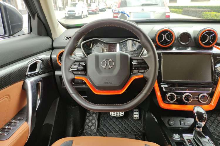 Used BAIC Off-Road BJ20 2016 1.5T CVT Luxury Model
