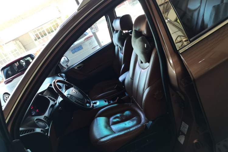 Used Luxgen Great 7 SUV 2014 2.2T Two-Wheel-Drive Smart Version
