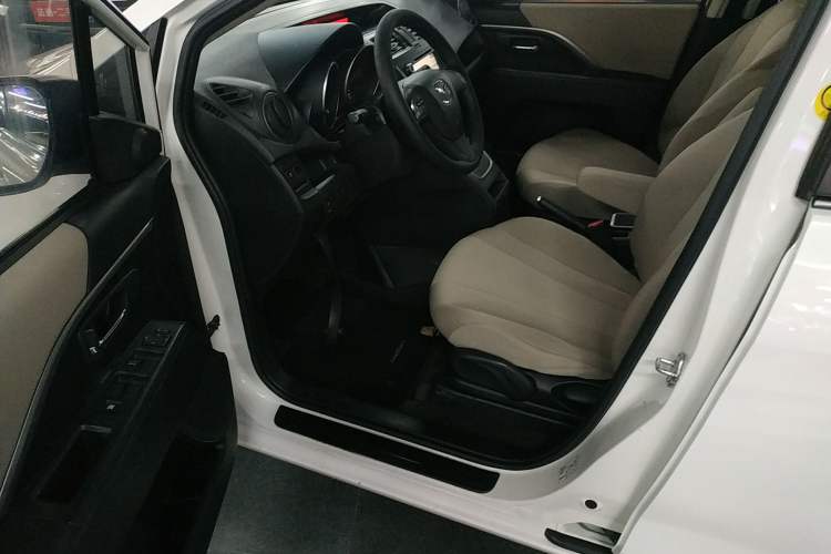 Used Mazda Mazda 5 2013 2.0L Automatic Comfort Edition