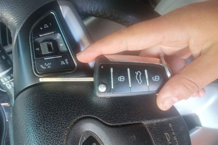 Used JAC M4 2018 1.5T Manual Hybrid Luxury Smart Version Vehicle Key