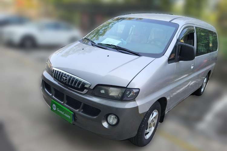 Used JAC Refine 2011 2.0L Shuttle Gasoline Standard Edition HFC4GA3