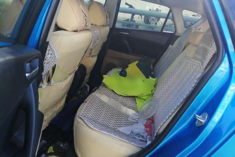 Used Mazda Mazda 3 2010 Hatchback 1.6 Automatic Luxury Model
