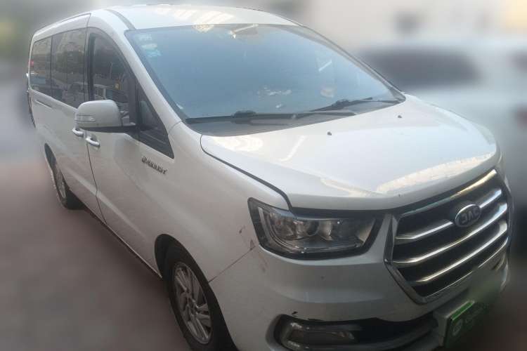 Used JAC M4 2018 1.5T Manual Hybrid Luxury Smart Version Front Right 45 Deg