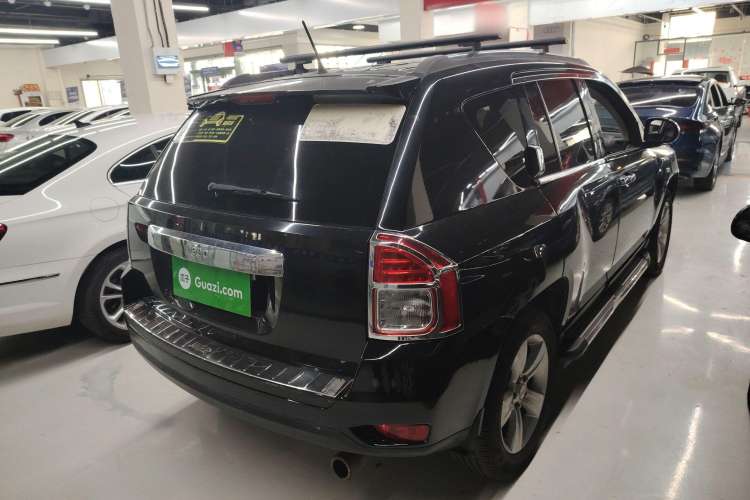 Used Jeep Compass 2013 2.0L two-wheel drive sport version