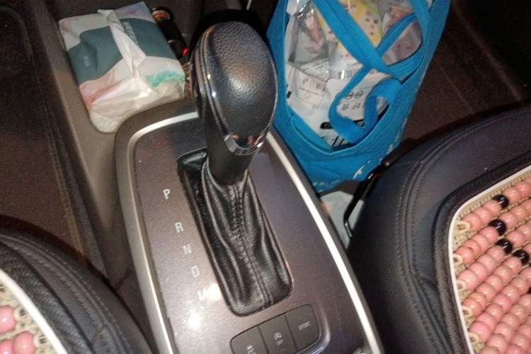 Used Chevrolet Lova RV 2016 1.5L Automatic Comfort Edition
