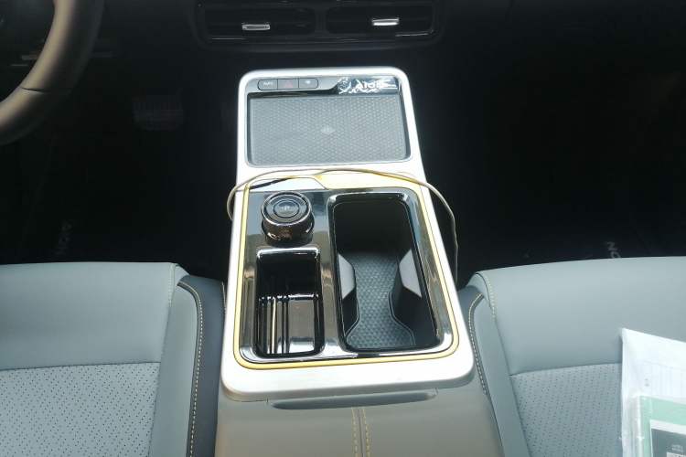 Used AION Y 2022 70 Intelligent Edition Lithium Iron Phosphate