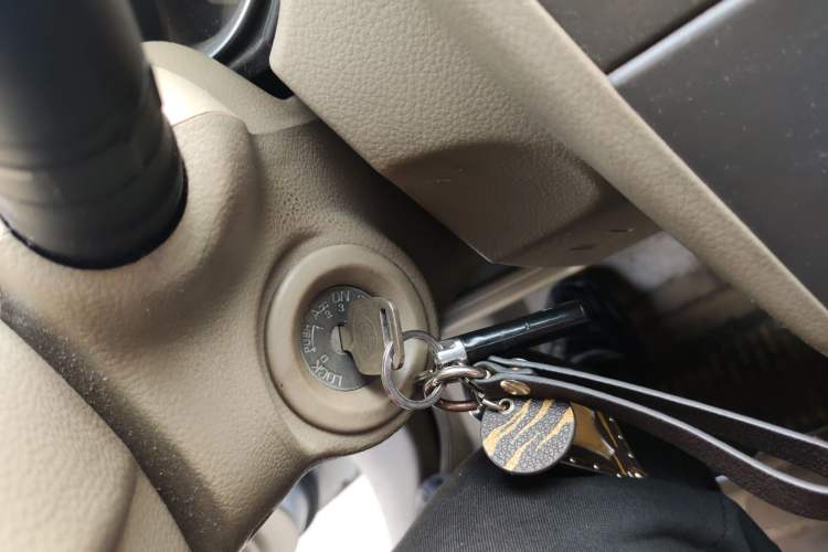 Used Nissan Tiida Sedan 2008 1.6L Manual Fashion Edition