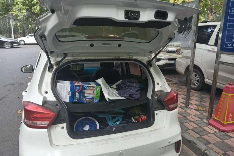 Used BAIC New Energy EC 2018 Lingxiu Edition Trunk