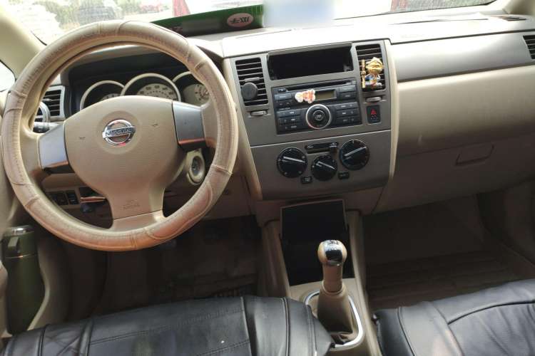 Used Nissan Tiida Sedan 2008 1.6L Manual Fashion Edition