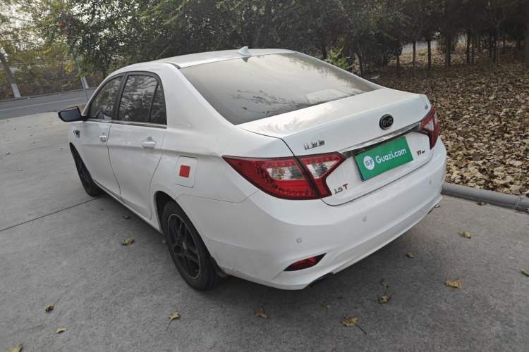 Used BYD G5 2014 1.5TI Manual Flagship Edition

