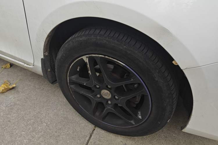 Used BYD G5 2014 1.5TI Manual Flagship Edition
