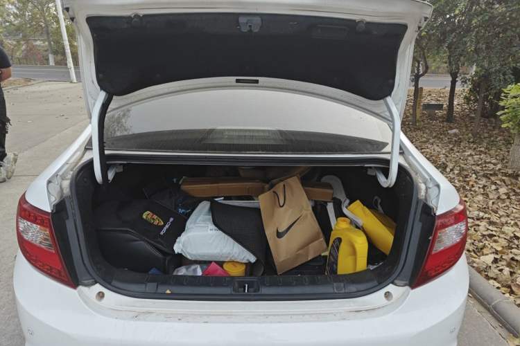 Used BYD G5 2014 1.5TI Manual Flagship Edition
