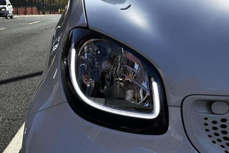 Used smart fortwo 2017 1.0L 52kW New Sound Special Edition China V Emission Standard