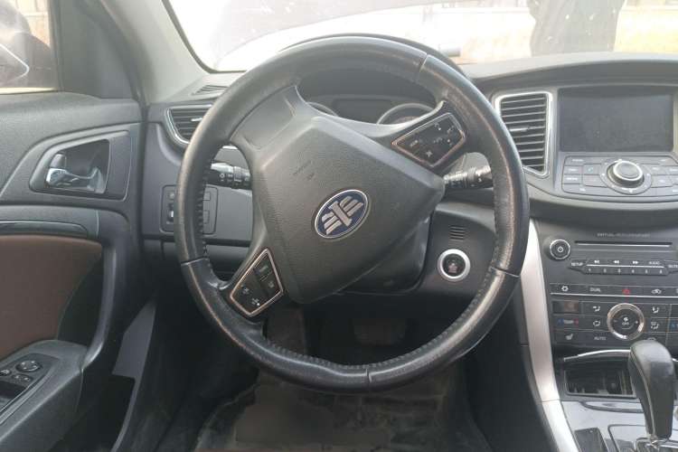 Used Bestune B90 2014 1.8T Automatic Luxury Model