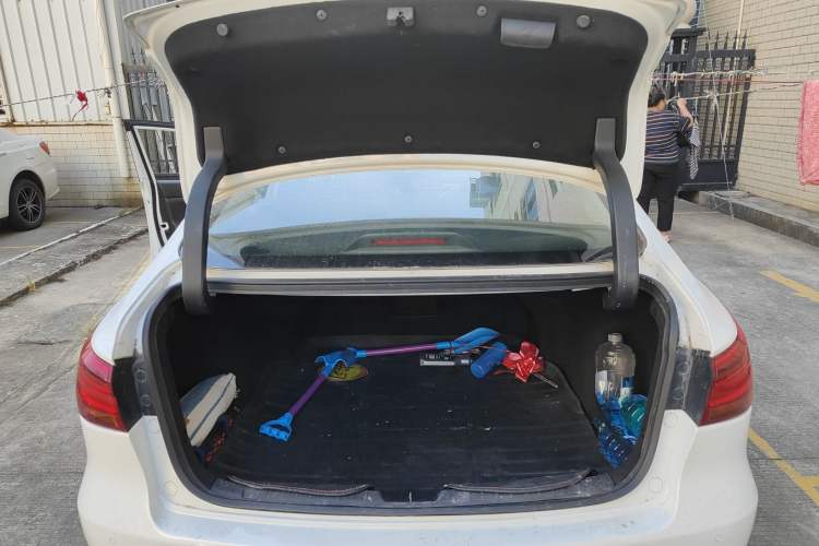 Used CHANGAN Raeton CC 2018 1.5T Automatic Haoya Model China V Standard
