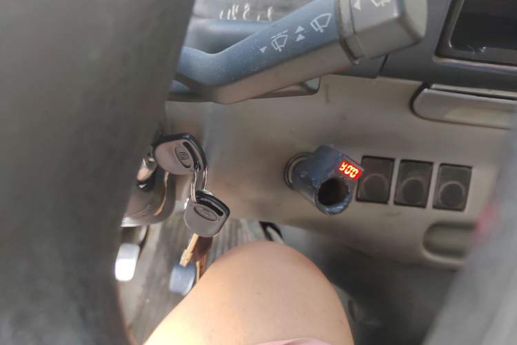 Used Ford Classic Transit 2015 2.8T Diesel Van Short Wheelbase 3-Seater Mid-Roof Short Body – JX493ZLQ4
