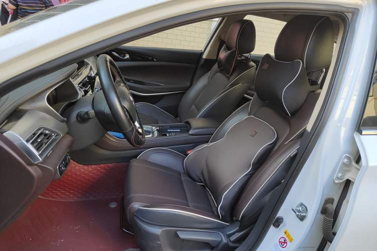 Used CHANGAN Raeton CC 2018 1.5T Automatic Haoya Model China V Standard
