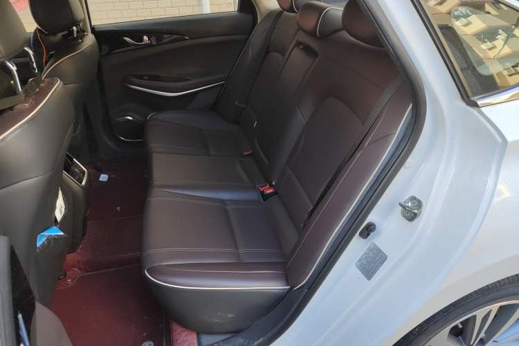 Used CHANGAN Raeton CC 2018 1.5T Automatic Haoya Model China V Standard
