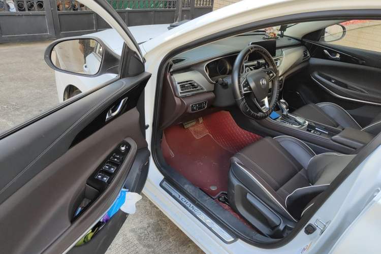 Used CHANGAN Raeton CC 2018 1.5T Automatic Haoya Model China V Standard
