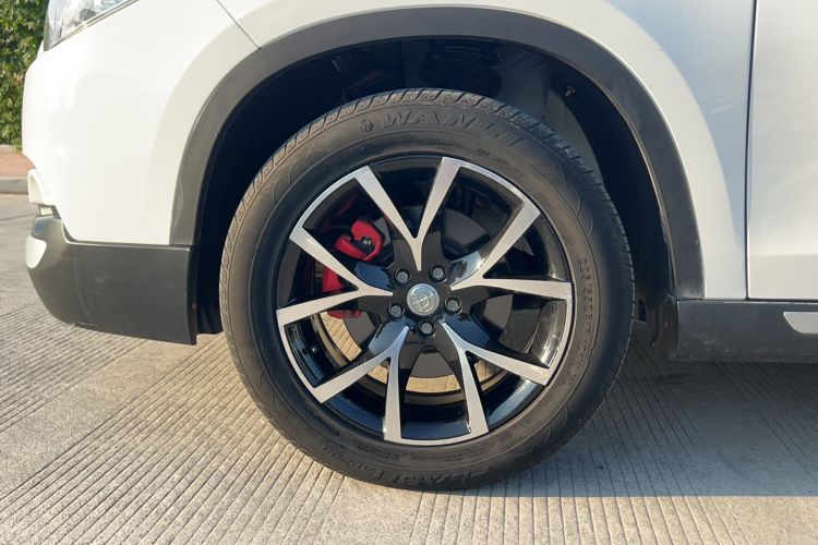 Used Brilliance V5 2016 1.5T Automatic Two-Wheel Drive Smart Version
