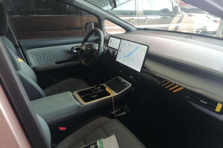 Used AION Y 2022 70 Intelligent Edition Lithium Iron Phosphate