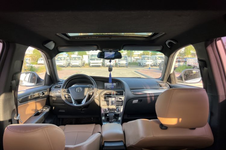 Used Brilliance V5 2016 1.5T Automatic Two-Wheel Drive Smart Version
