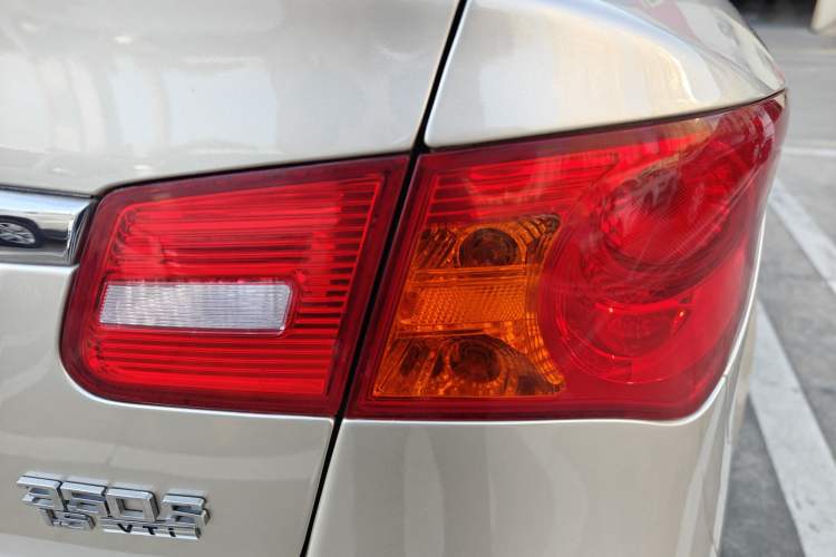 Used Roewe 350 2012 1.5L Automatic Smart Value Edition
