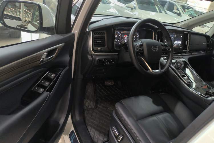 Used GAC Trumpchi M8 2023 Lingxiu Series 390T Prestige Edition