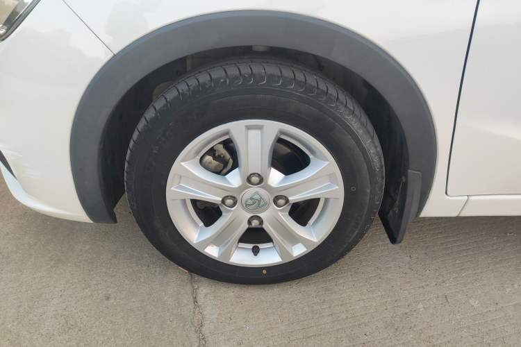 Used Baojun 310 2017 1.5L Manual Fashion Model
