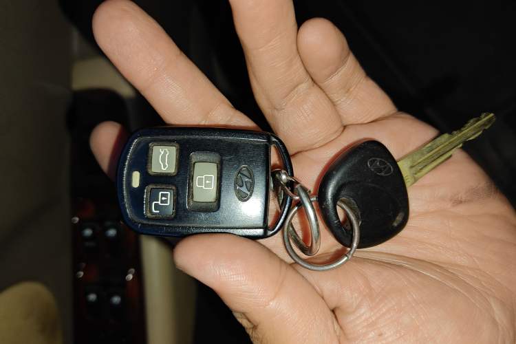 Used Hyundai MoInca 2009 2.0L Manual Luxury Edition GL