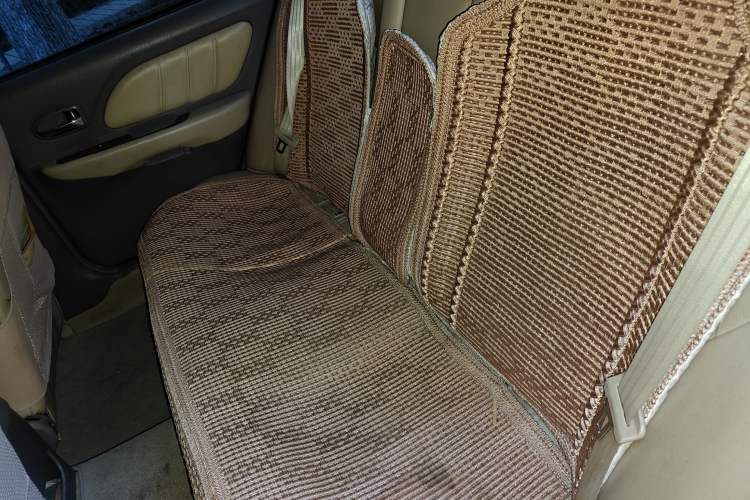 Used Hyundai MoInca 2009 2.0L Manual Luxury Edition GL