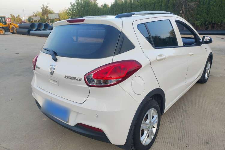 Used Baojun 310 2017 1.5L Manual Fashion Model
