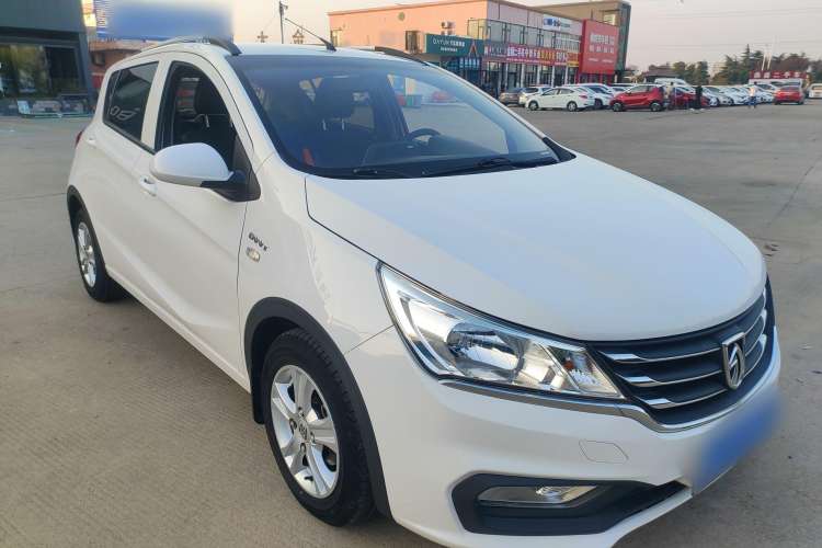Used Baojun 310 2017 1.5L Manual Fashion Model

